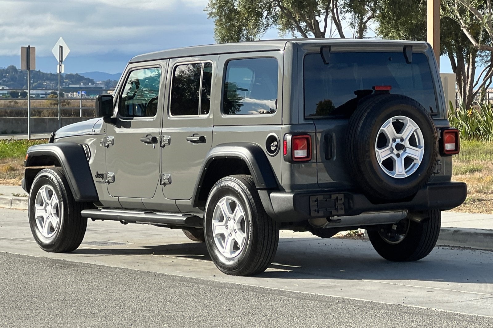 2022 Jeep Wrangler Unlimited Sport SKY 1-TOUCH POWER TOP