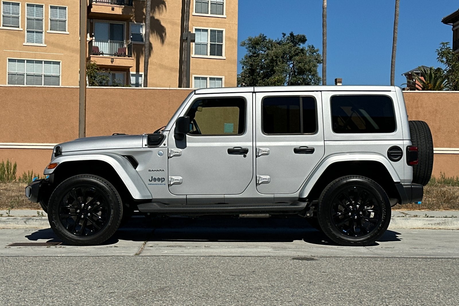 2023 Jeep Wrangler Sahara 4xe