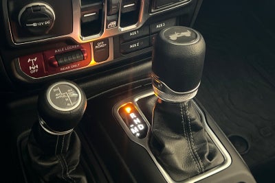 2025 Jeep Wrangler Willys 4xe CONVENINCE GROUP