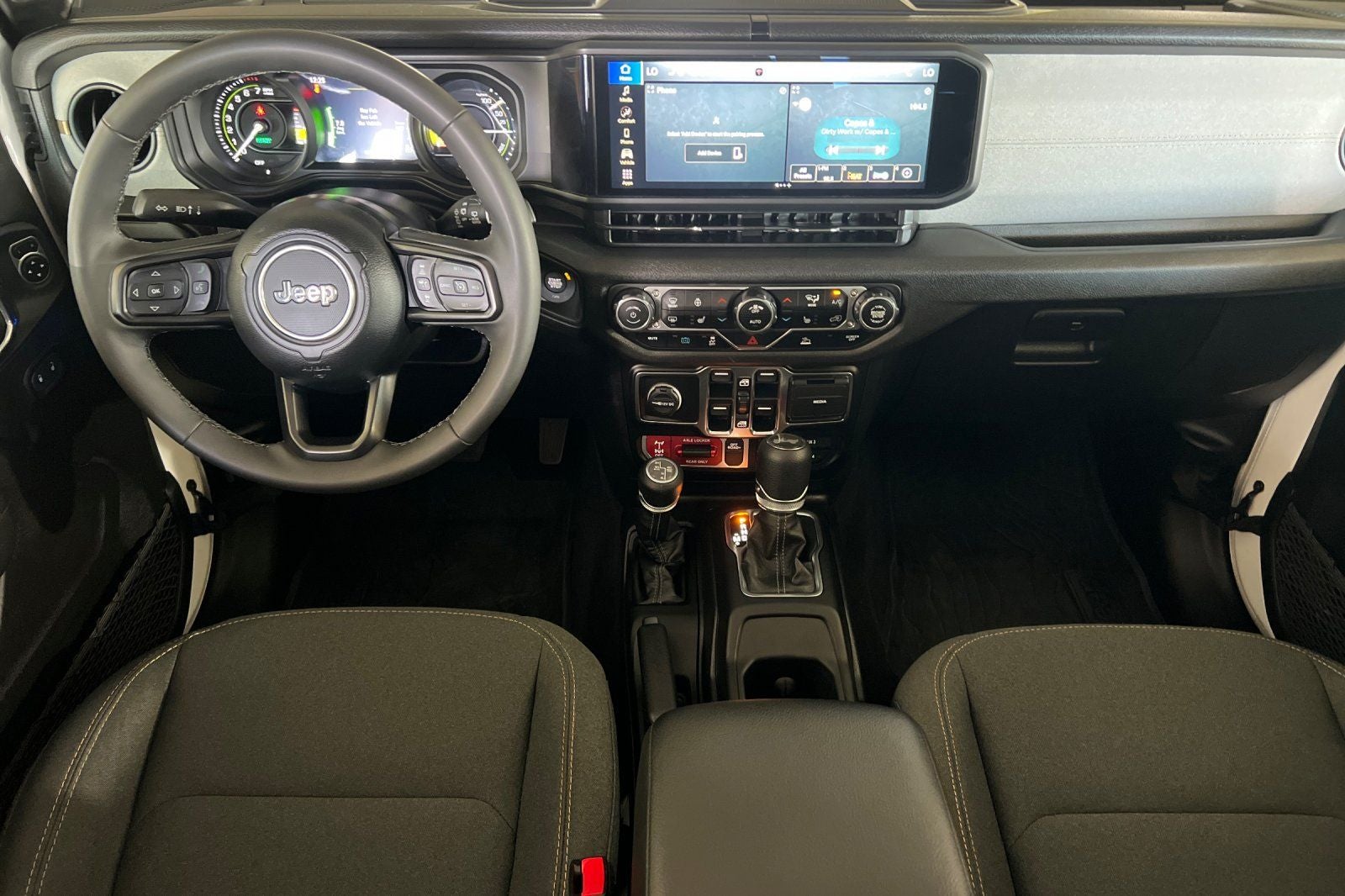 2025 Jeep Wrangler Willys 4xe CONVENIENCE GROUP