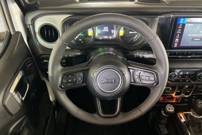 2025 Jeep Wrangler Willys 4xe CONVENIENCE GROUP