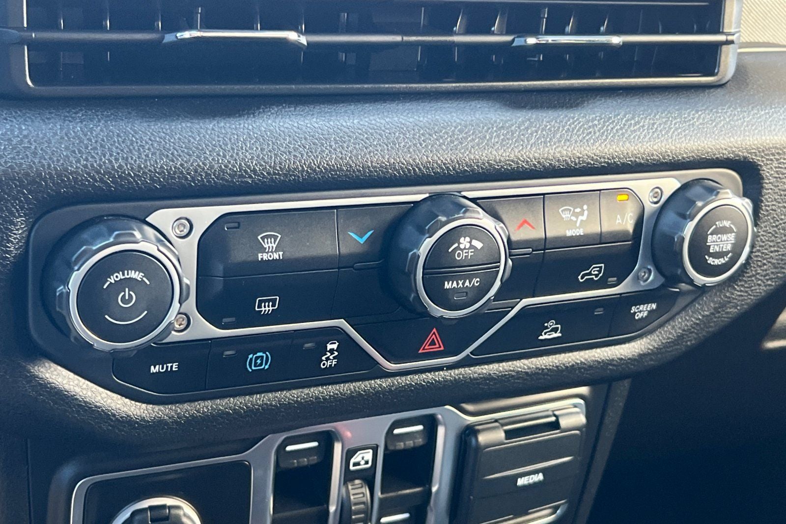 2025 Jeep Wrangler Willys 4xe