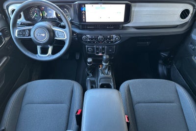 2025 Jeep Wrangler Sahara 4xe