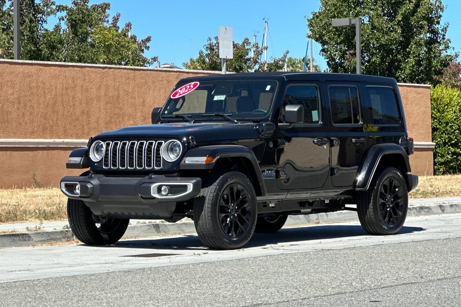2025 Jeep Wrangler Sahara 4xe
