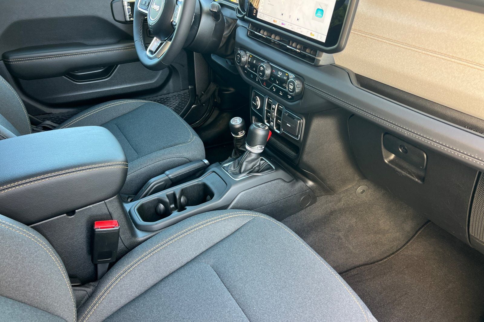 2025 Jeep Wrangler Sahara 4xe