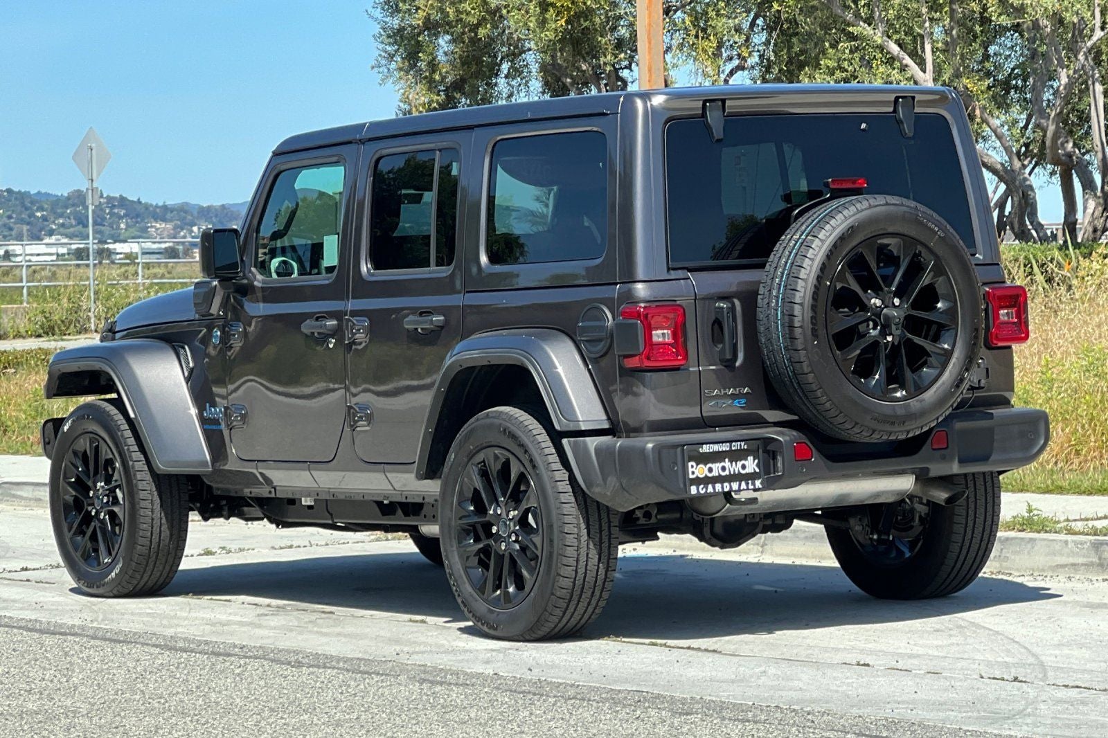 2025 Jeep Wrangler Sahara 4xe