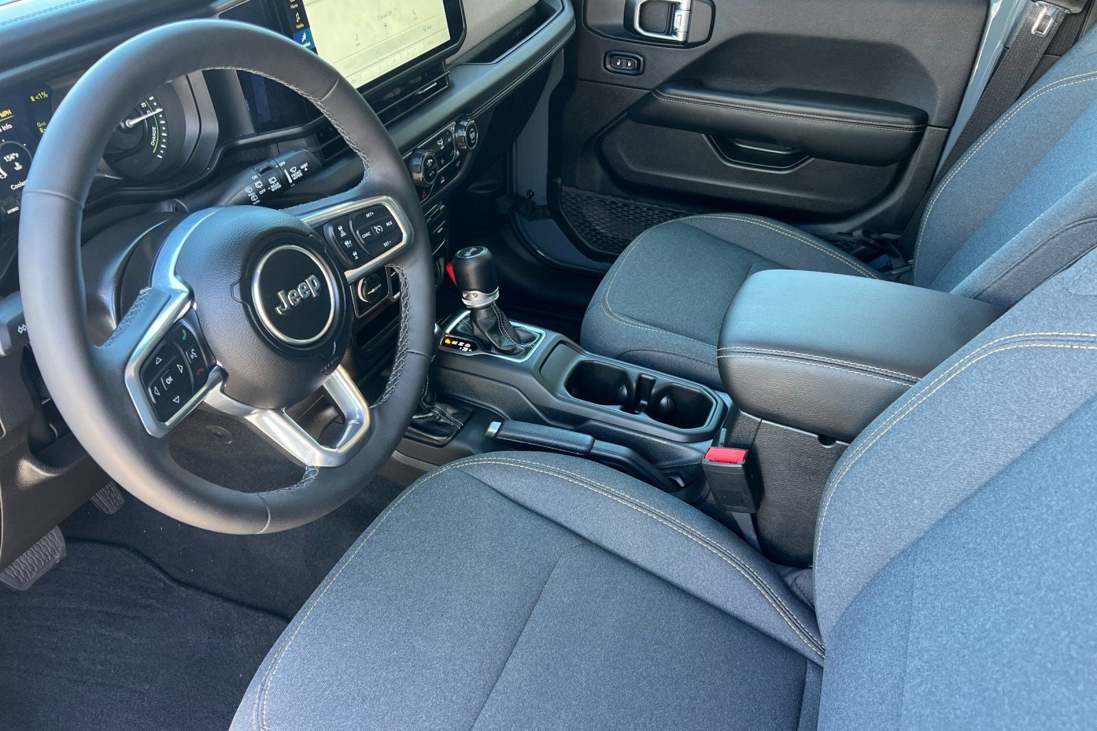 2025 Jeep Wrangler Sahara 4xe