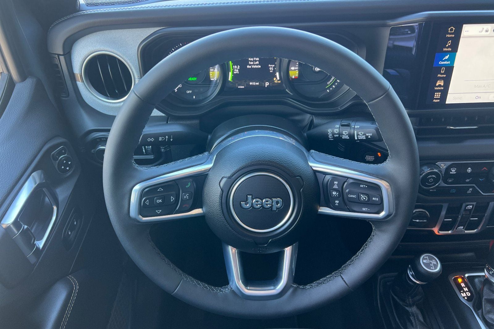 2025 Jeep Wrangler Sahara 4xe