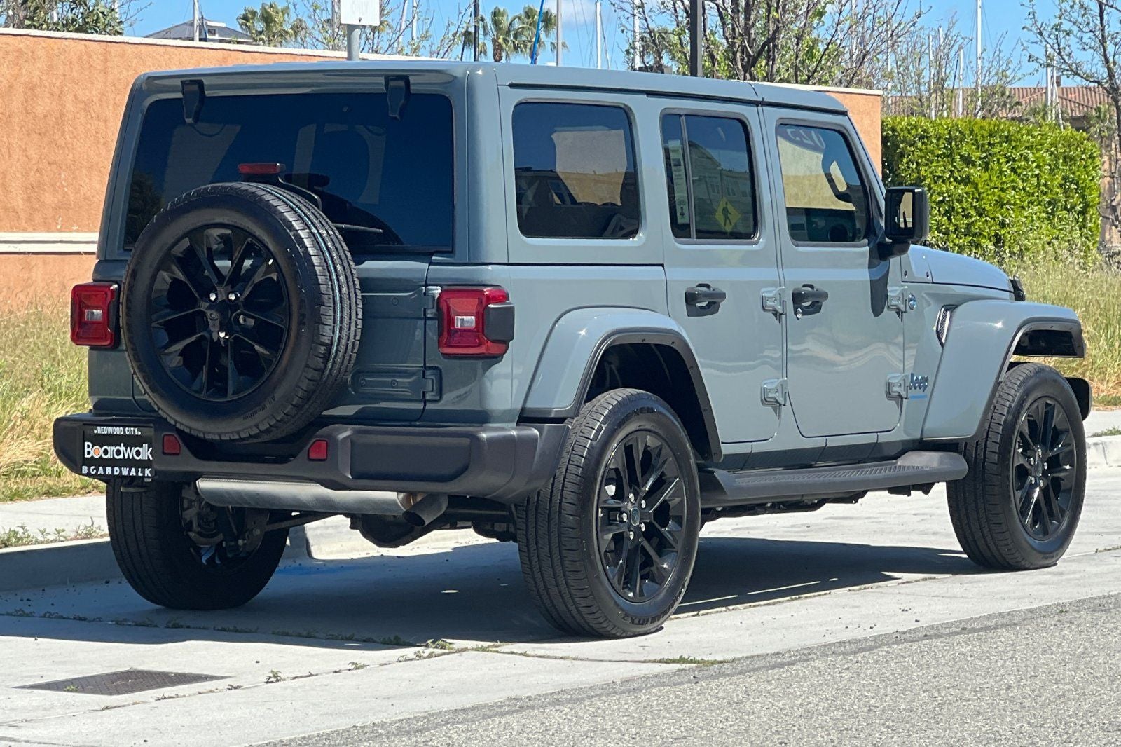 2025 Jeep Wrangler Sahara 4xe