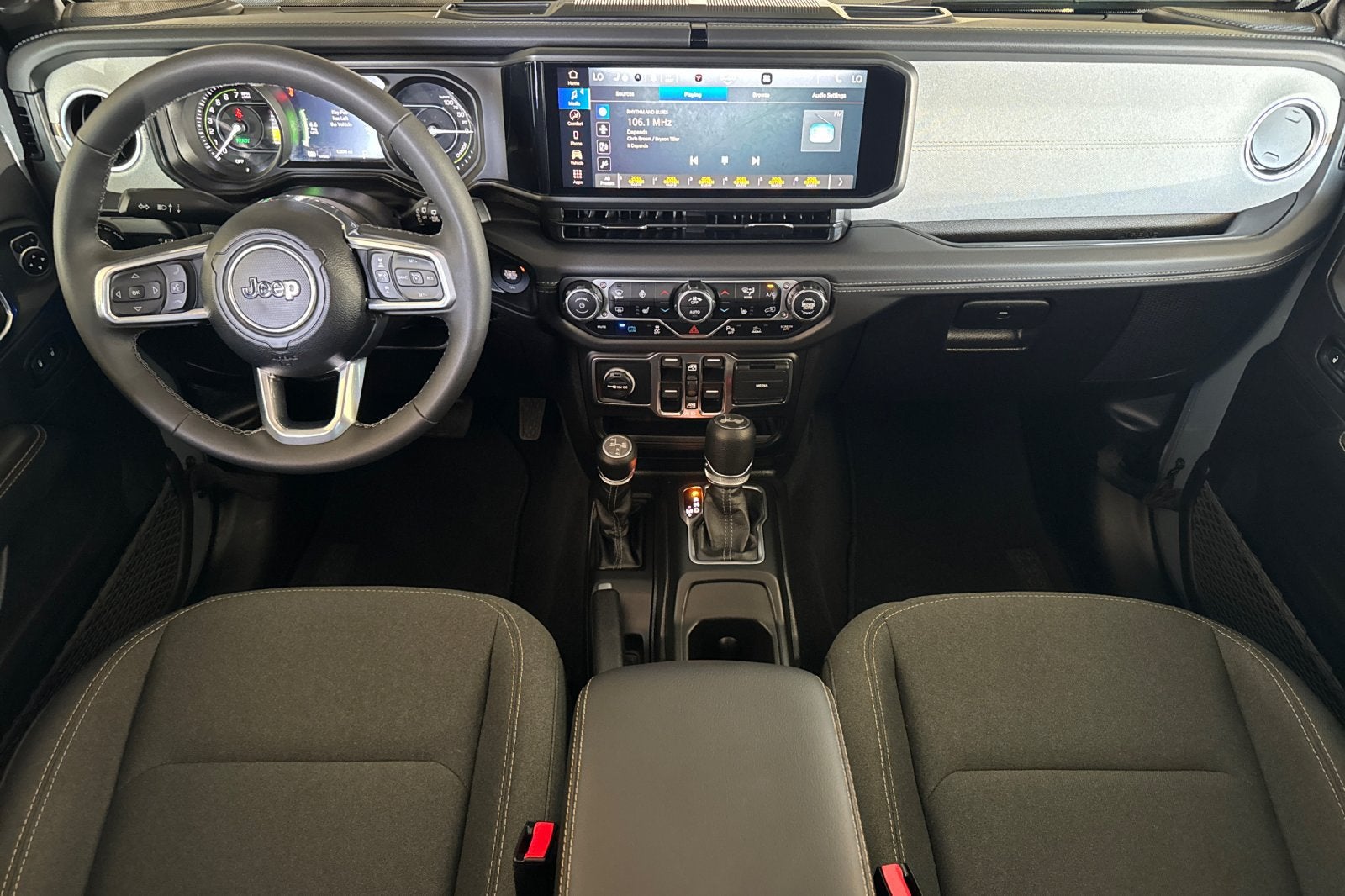 2025 Jeep Wrangler Sahara 4xe