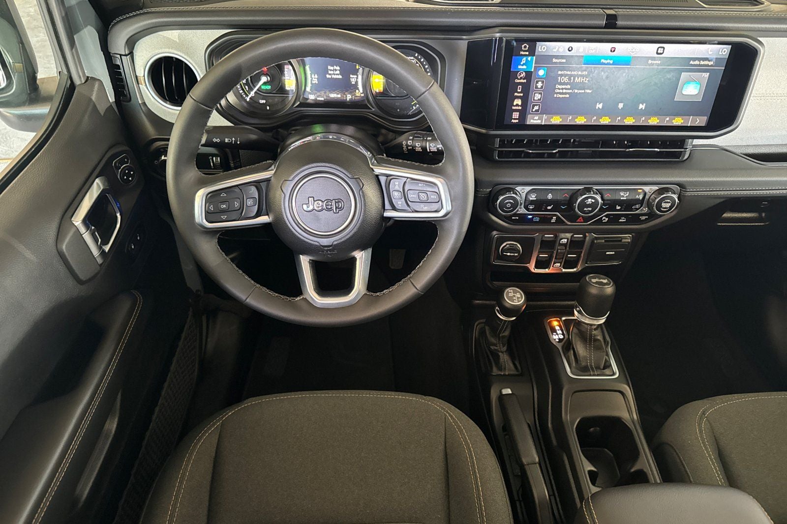 2025 Jeep Wrangler Sahara 4xe