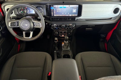 2025 Jeep Wrangler Sahara 4xe