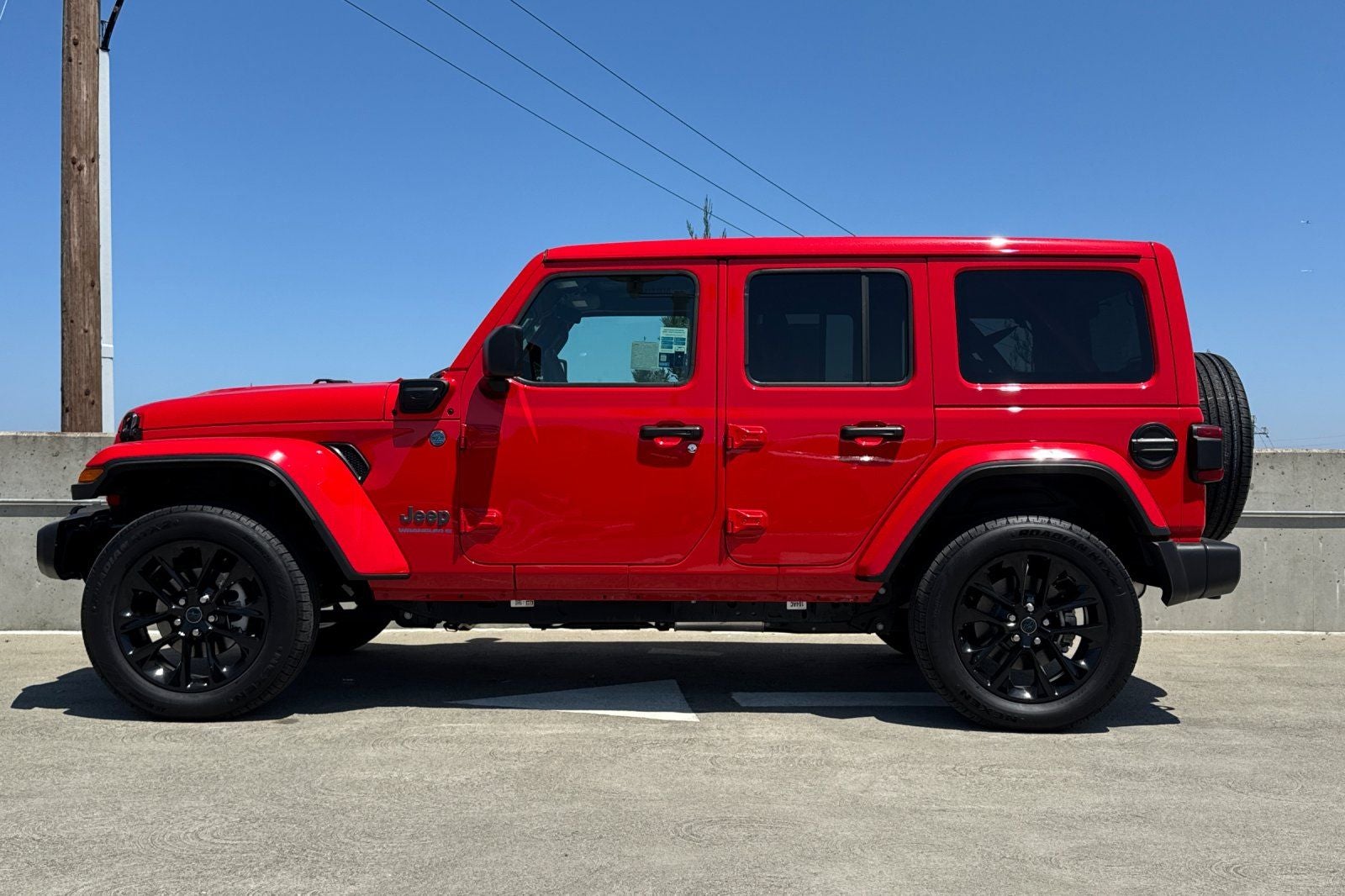 2025 Jeep Wrangler Sahara 4xe