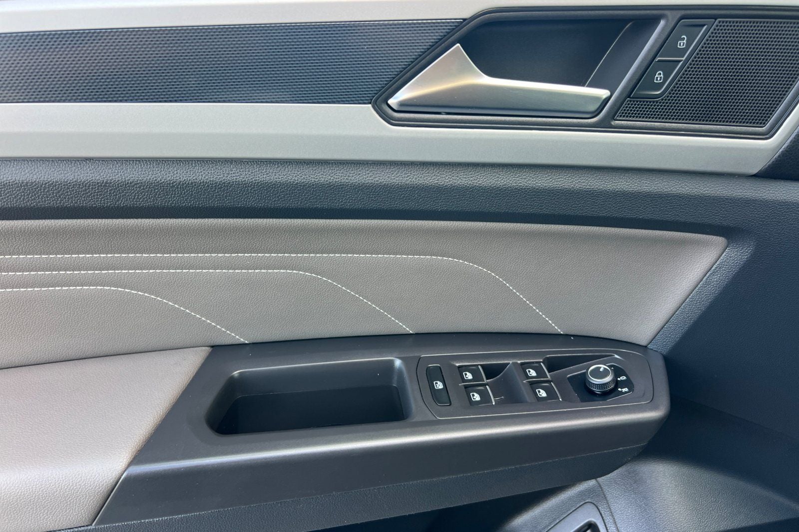 2023 Volkswagen Atlas Cross Sport 3.6L V6 SEL