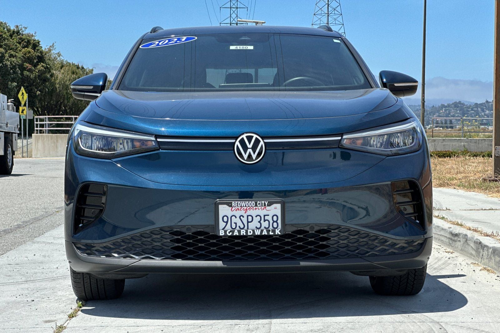 2023 Volkswagen ID.4 Pro