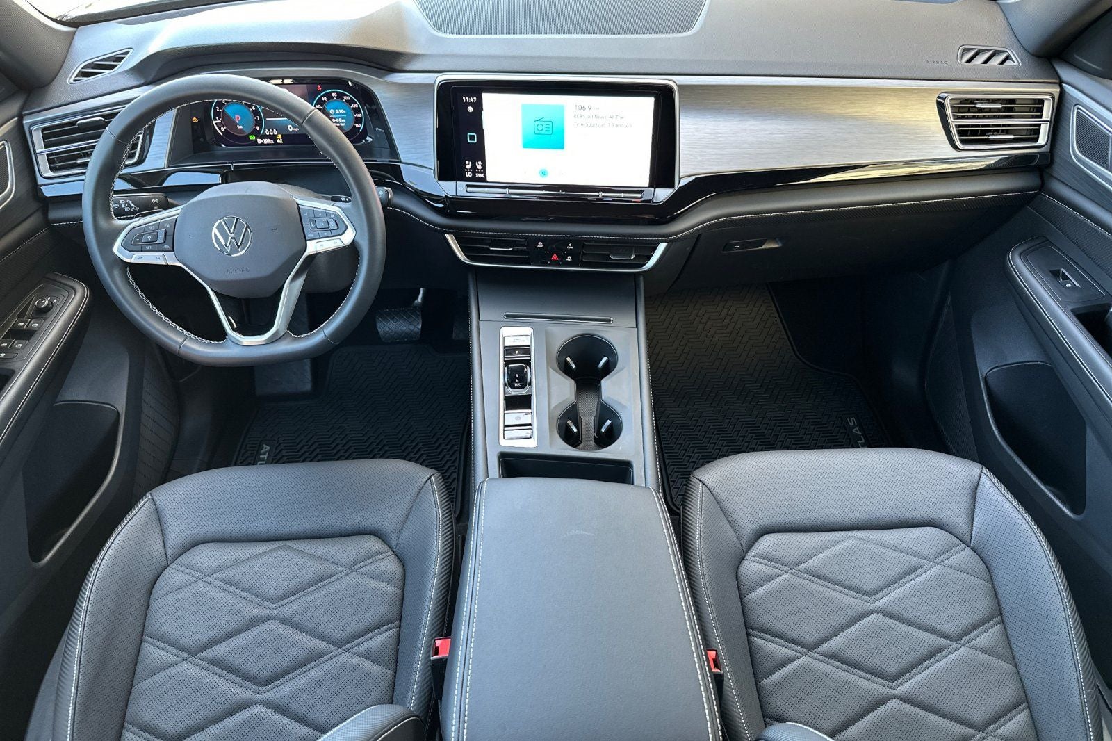 2026 Volkswagen Atlas Cross Sport 2.0T SE