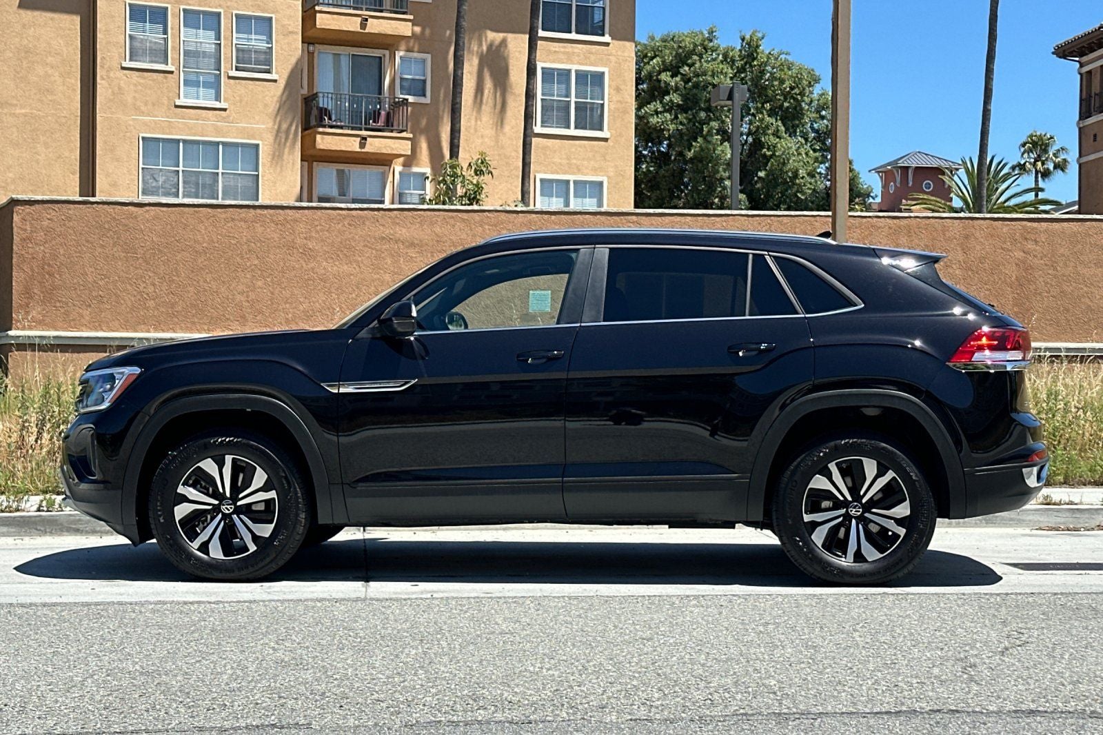 2026 Volkswagen Atlas Cross Sport 2.0T SE