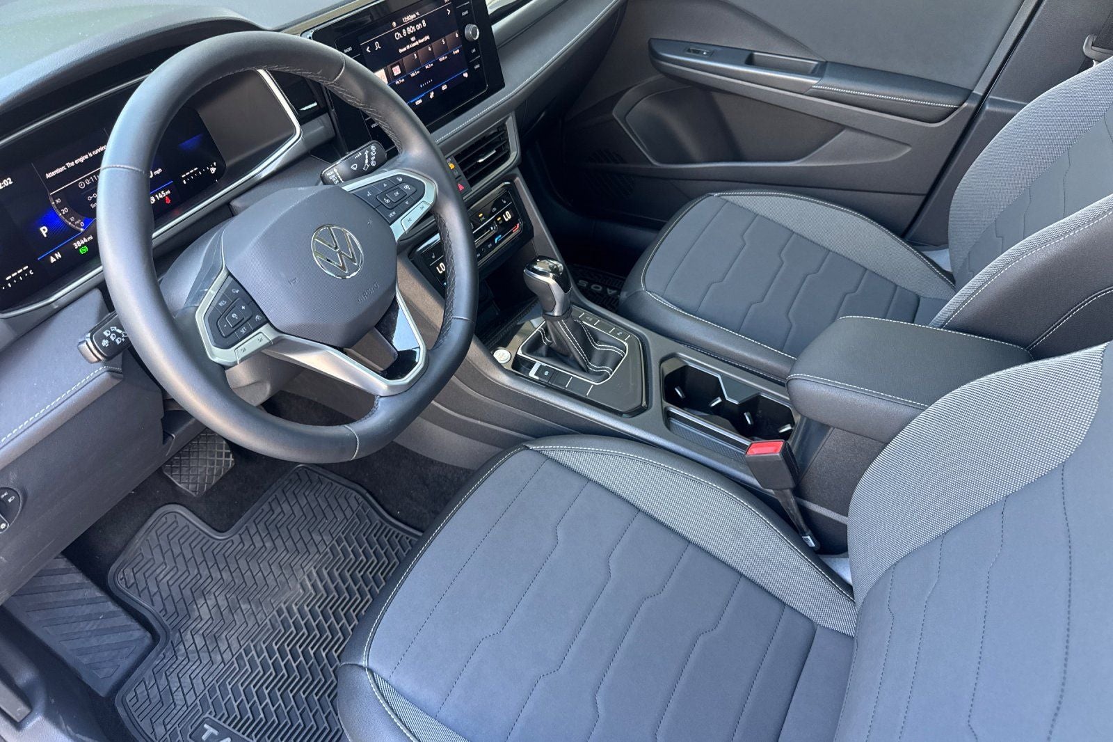 2026 Volkswagen Taos 1.5T SE Black