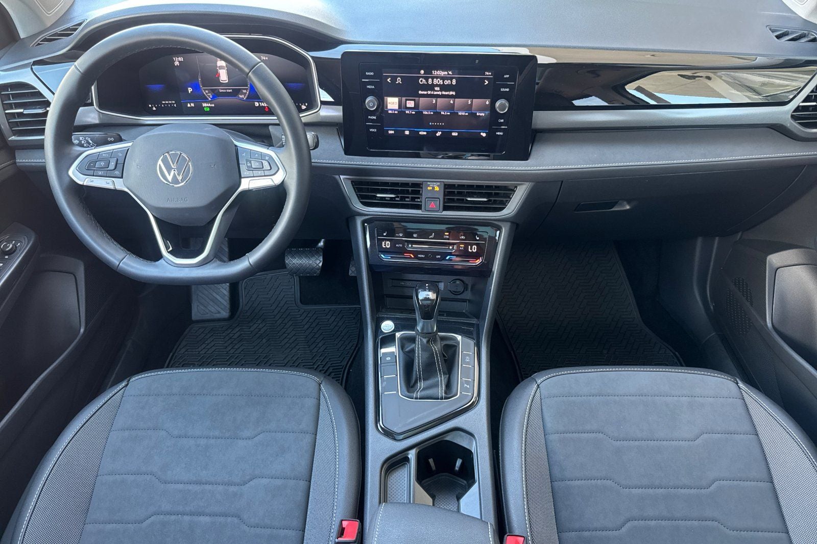2026 Volkswagen Taos 1.5T SE Black
