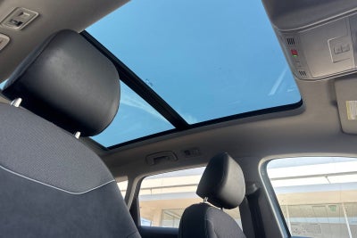2026 Volkswagen Taos 1.5T SE Black