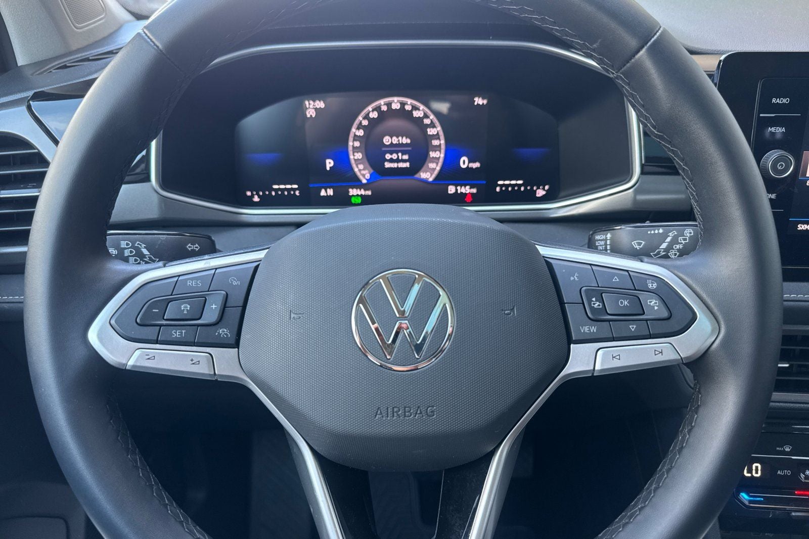 2026 Volkswagen Taos 1.5T SE Black