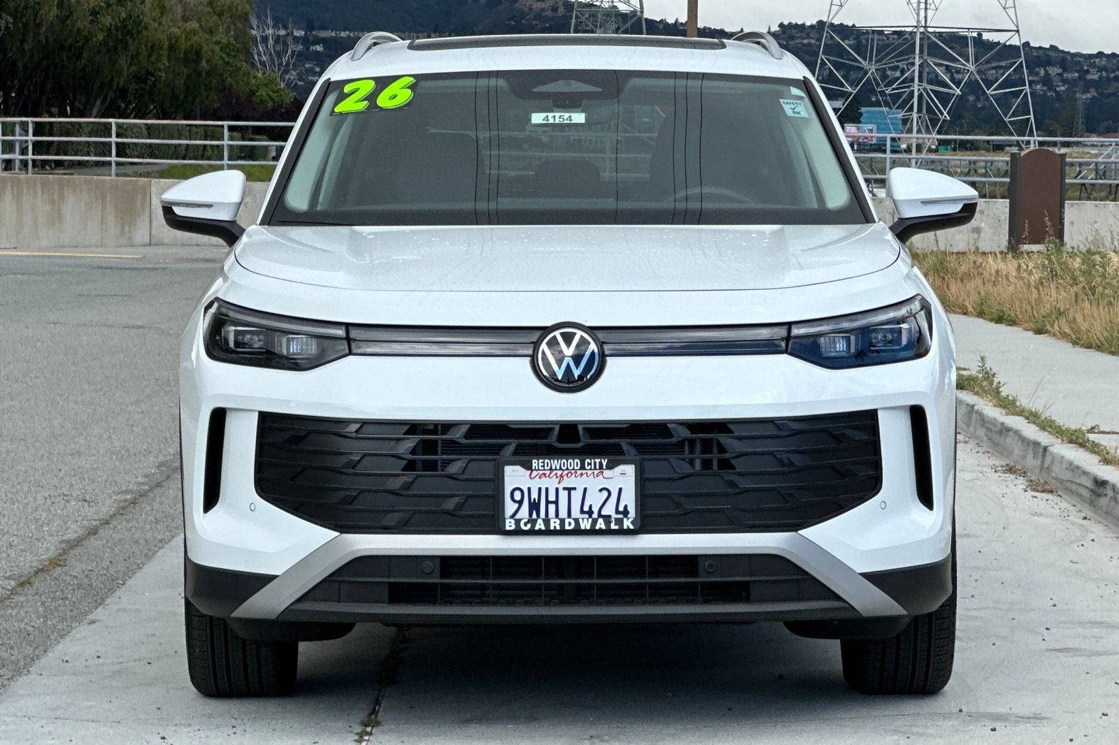 2026 Volkswagen Tiguan 2.0T SE