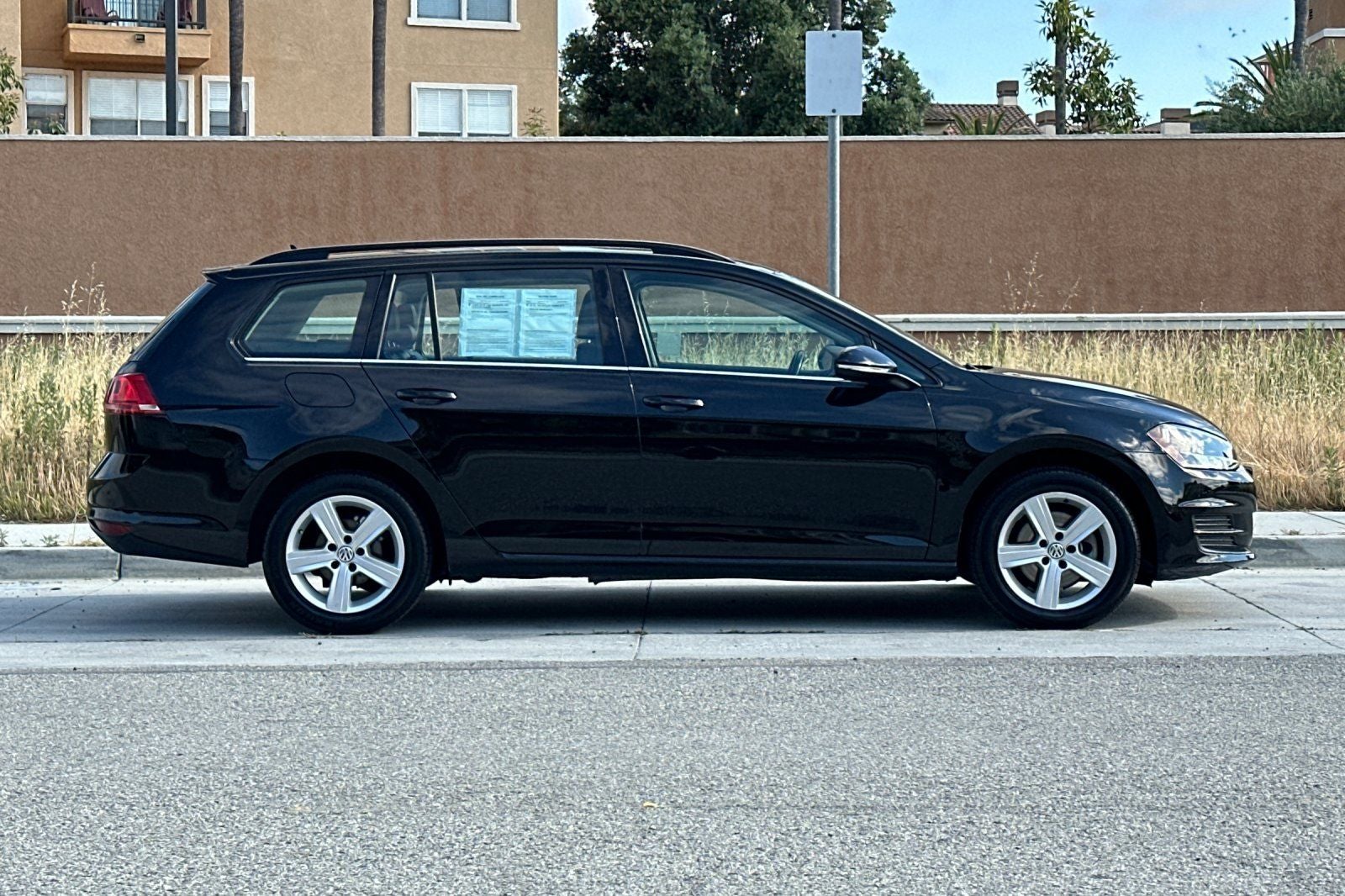 2015 Volkswagen Golf SportWagen S