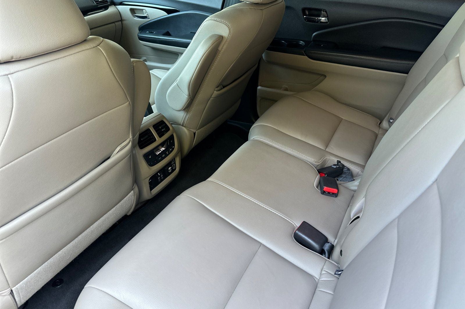 2019 Honda Pilot Touring 8 Passenger