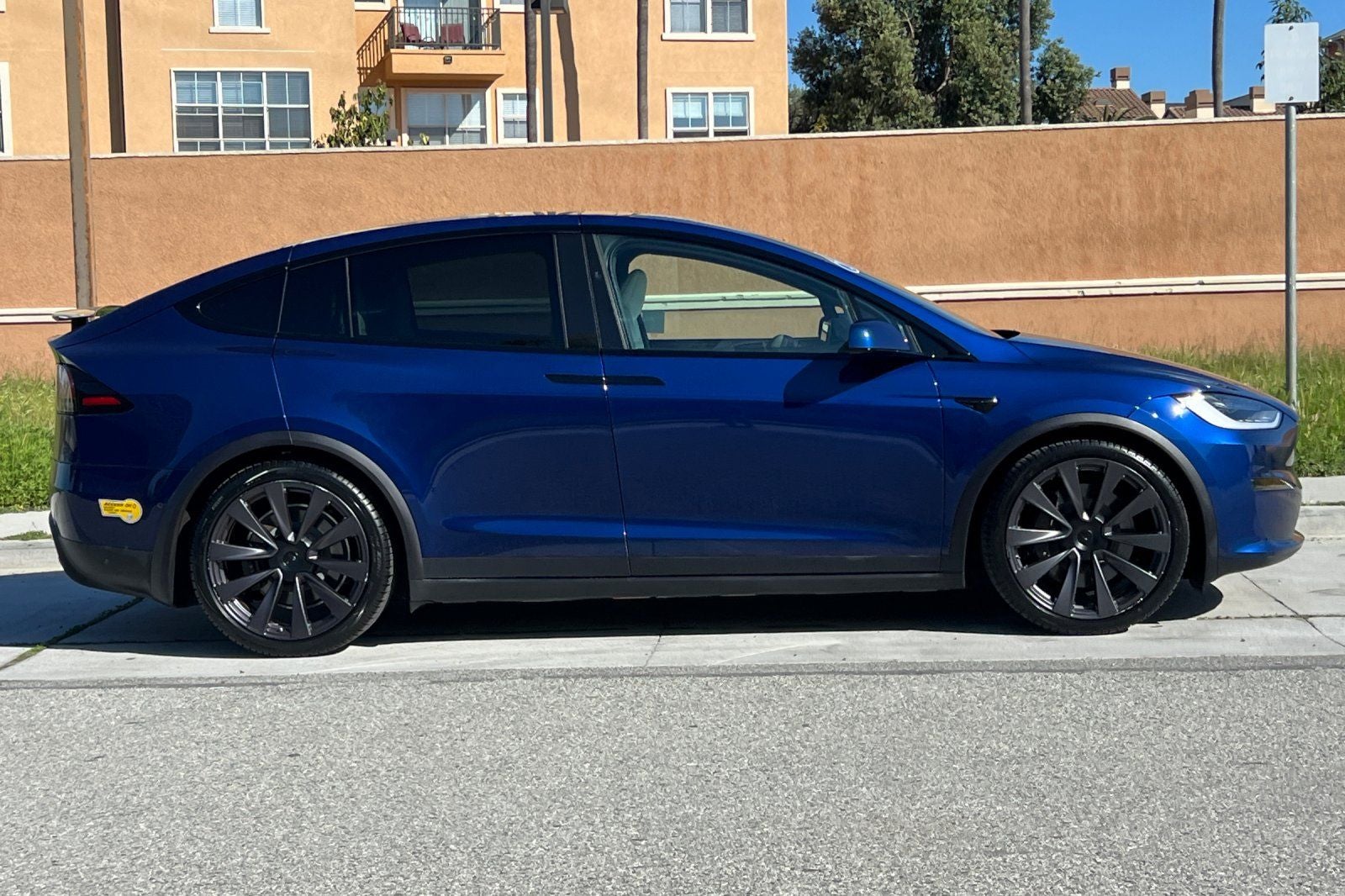 2022 Tesla Model X Plaid