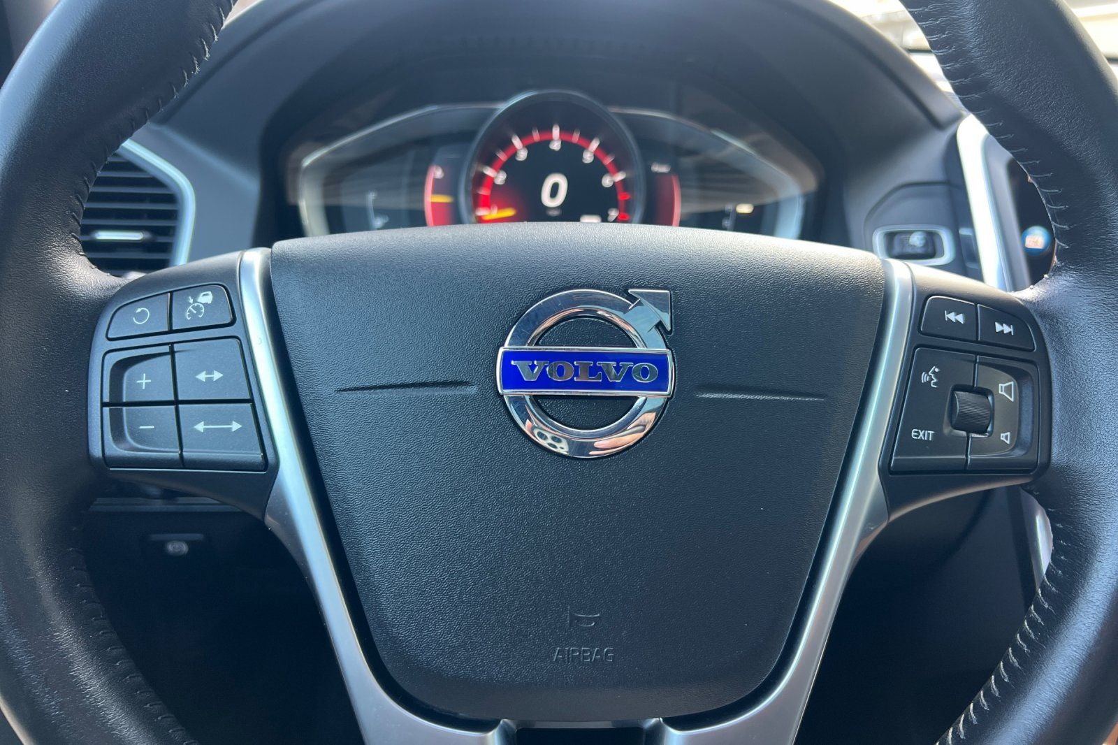 2017 Volvo XC60 T5 Inscription