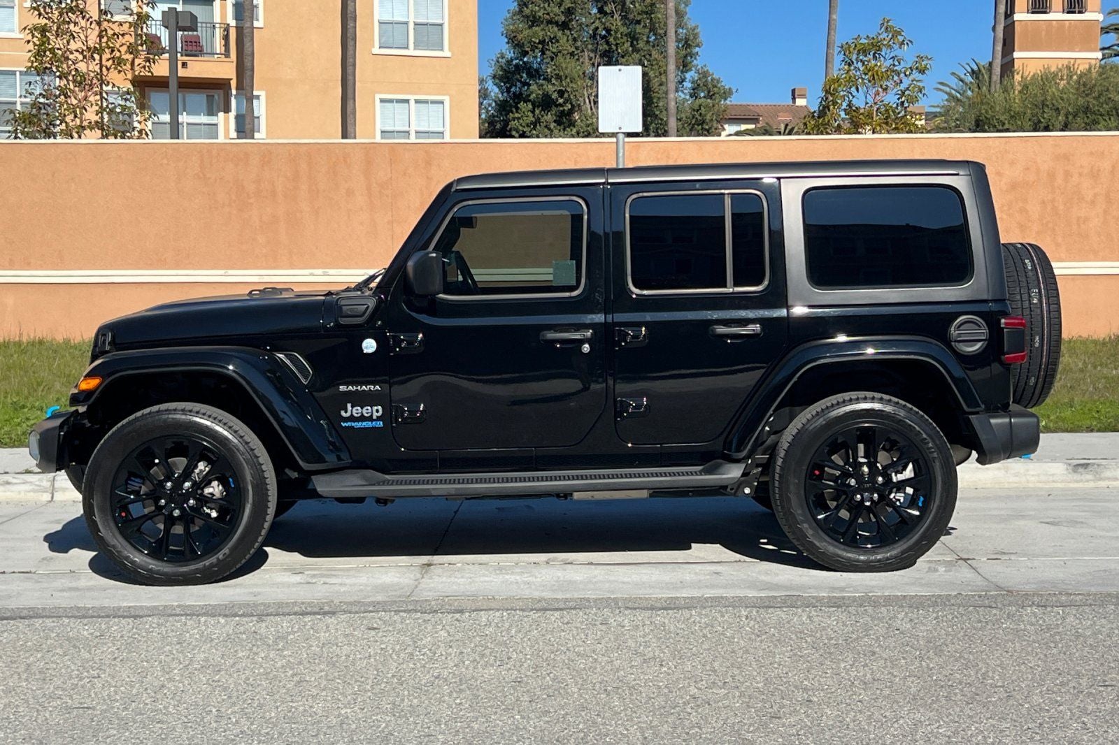 2022 Jeep Wrangler 4xe Unlimited Sahara 4x4