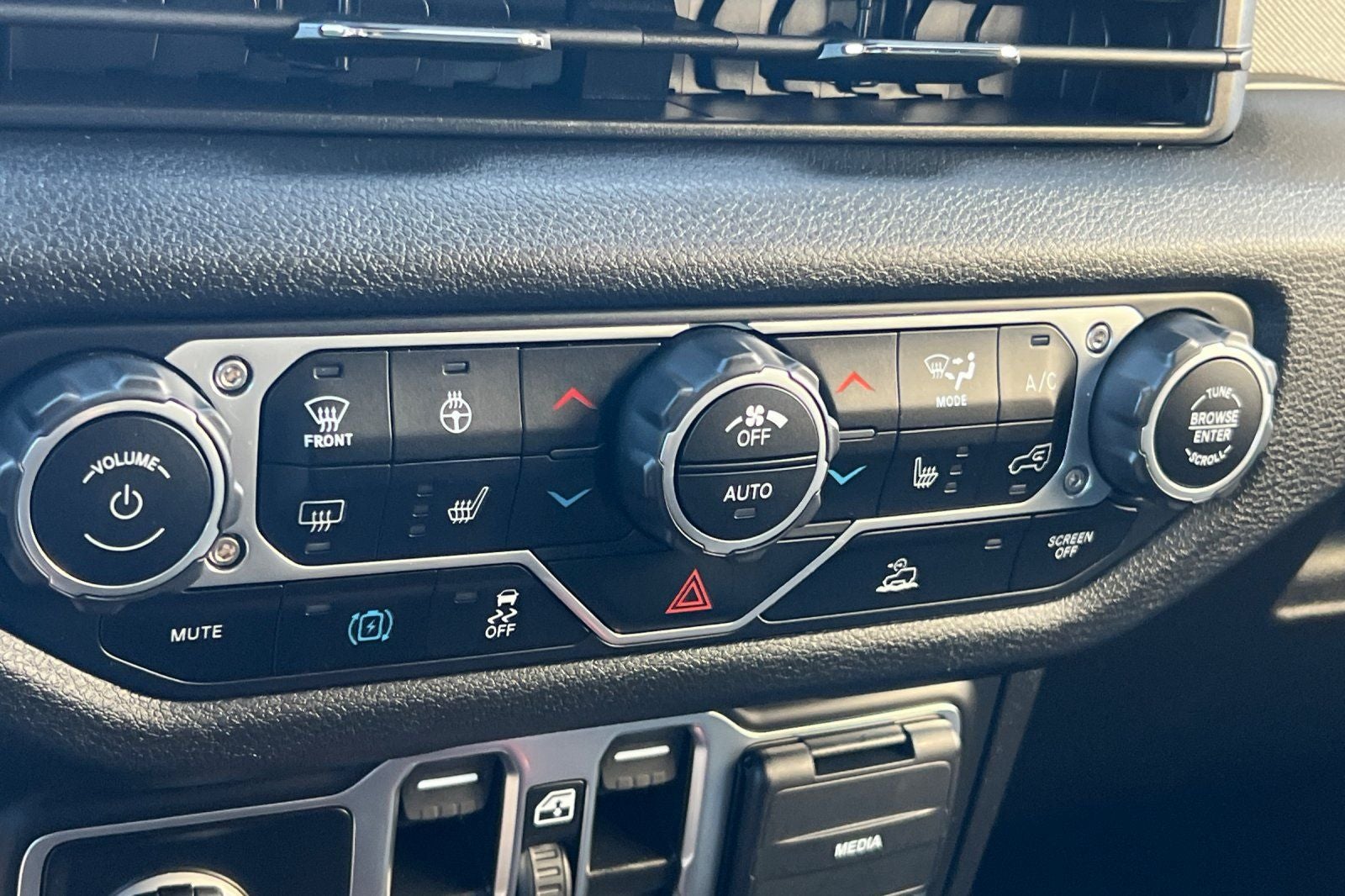 2025 Jeep Wrangler 4xe Willys 4xe