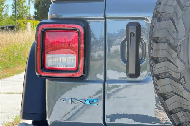 2025 Jeep Wrangler 4xe Willys 4xe