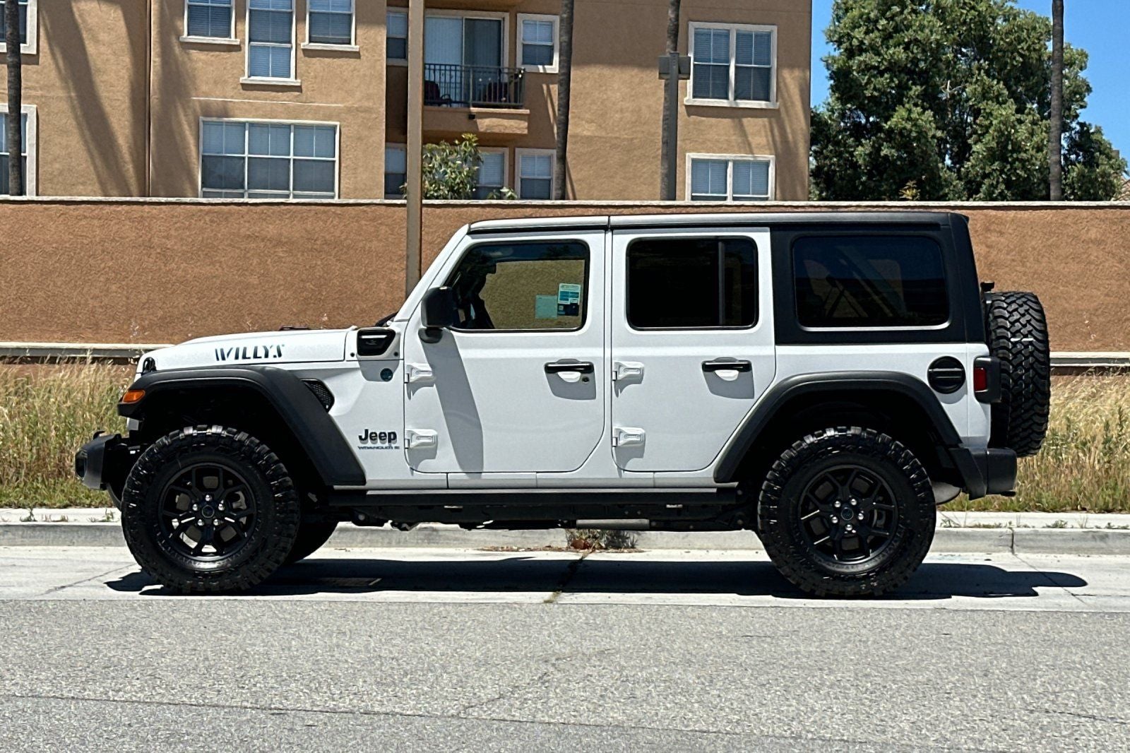 2025 Jeep Wrangler 4xe Willys 4xe