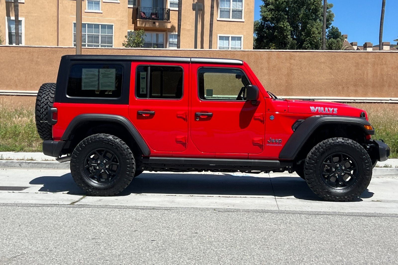 2025 Jeep Wrangler 4xe Willys 4xe