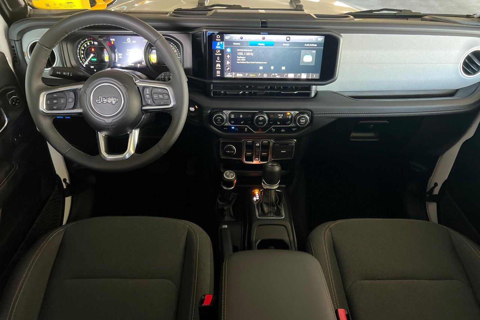 2025 Jeep Wrangler Sahara 4xe