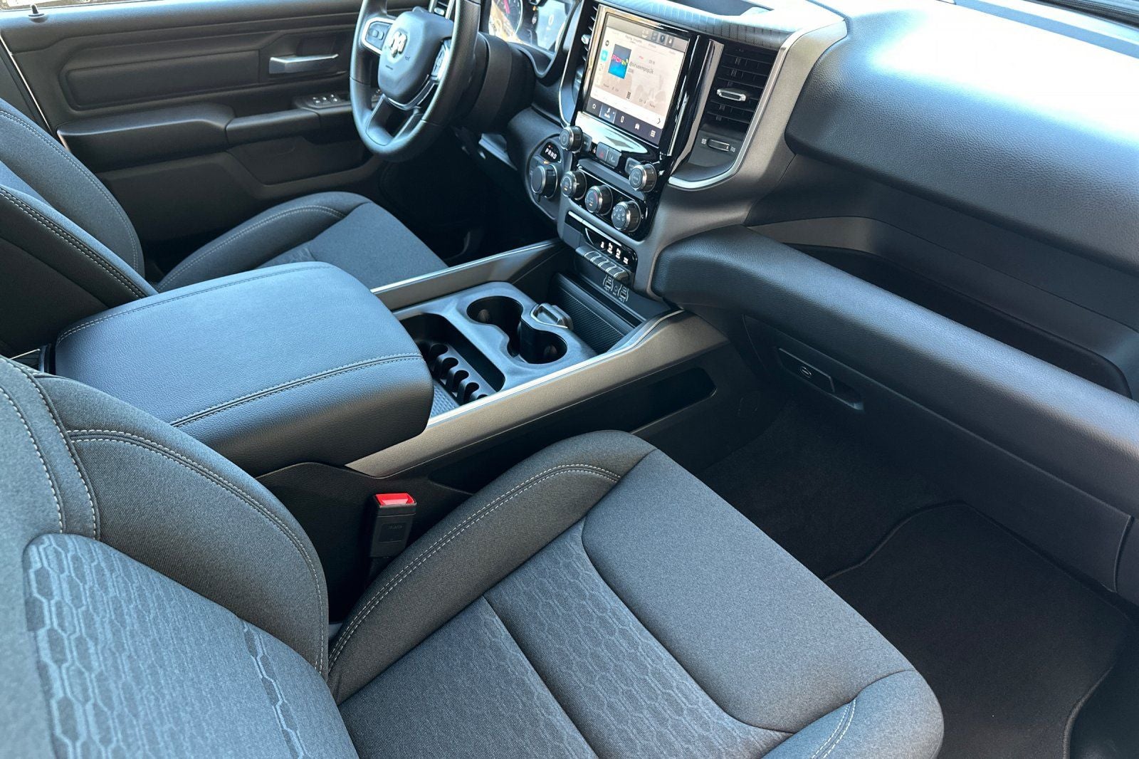 2026 RAM 1500 Express Crew Cab 4x4 5'7' Box