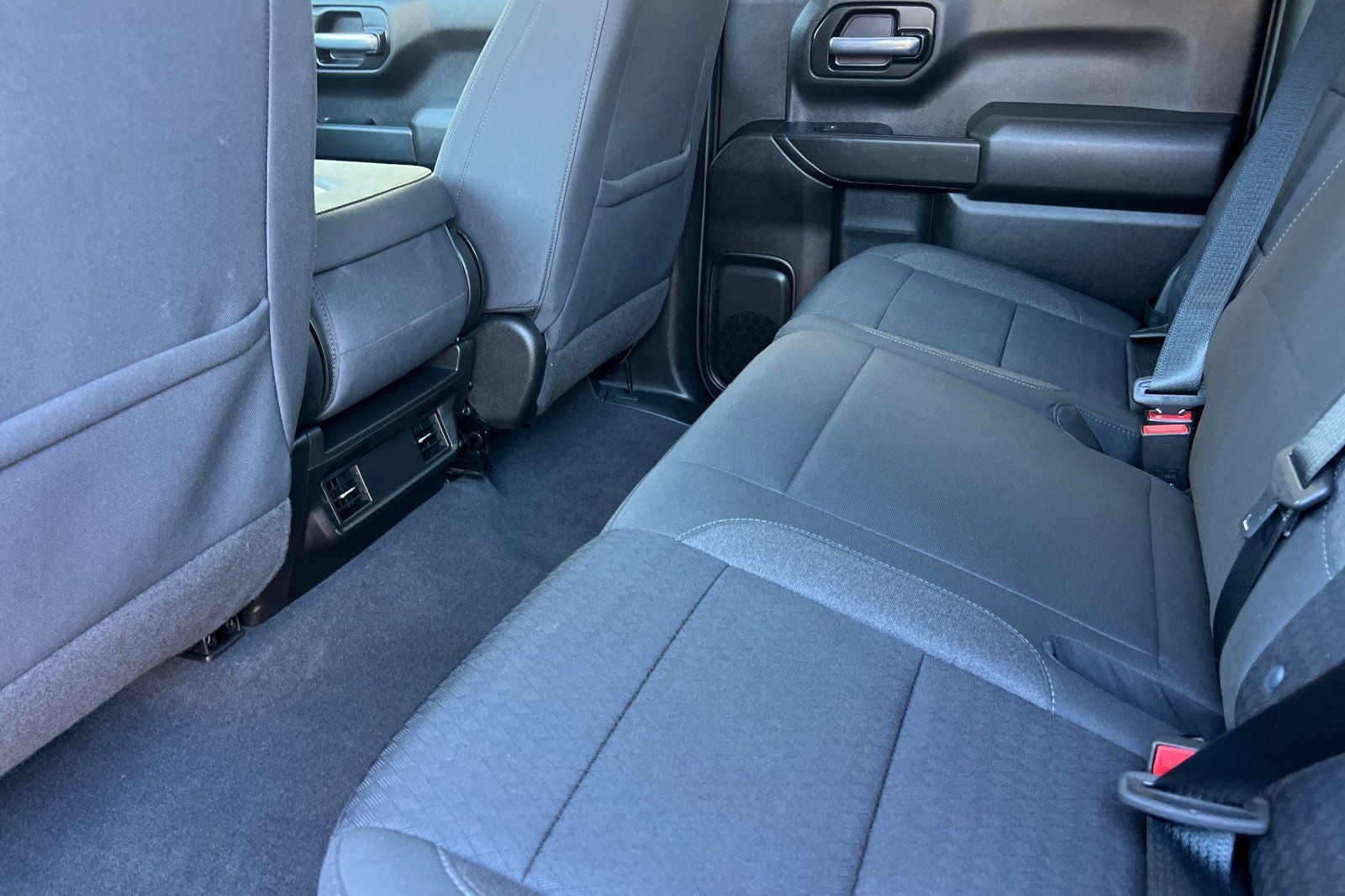 2022 Chevrolet Silverado 1500 2WD Crew Cab Short Bed Custom