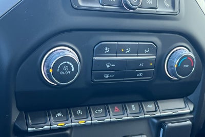 2022 Chevrolet Silverado 1500 2WD Crew Cab Short Bed Custom