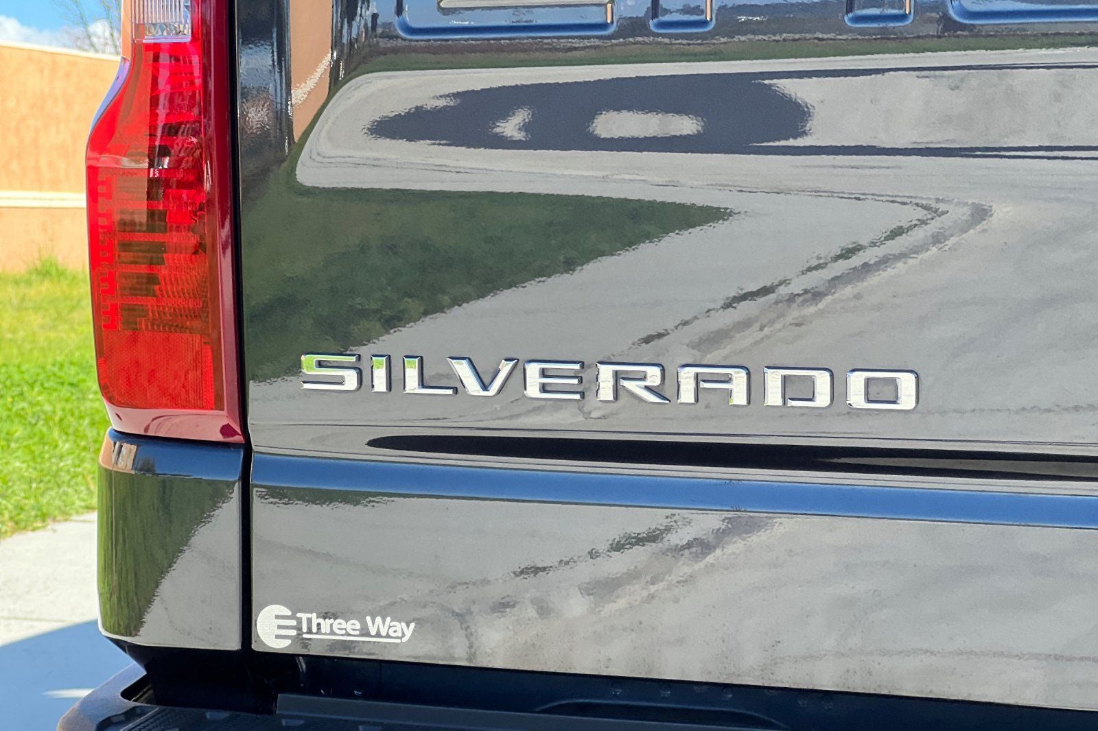 2022 Chevrolet Silverado 1500 2WD Crew Cab Short Bed Custom