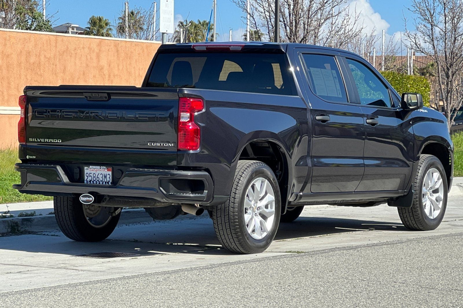 2022 Chevrolet Silverado 1500 2WD Crew Cab Short Bed Custom