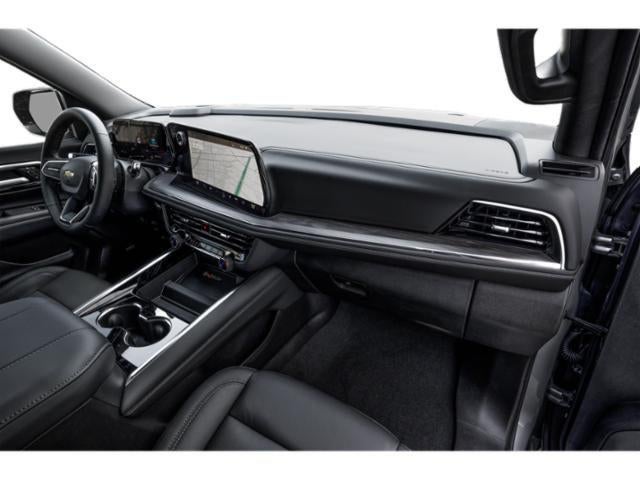 2025 Chevrolet Suburban 4WD LT