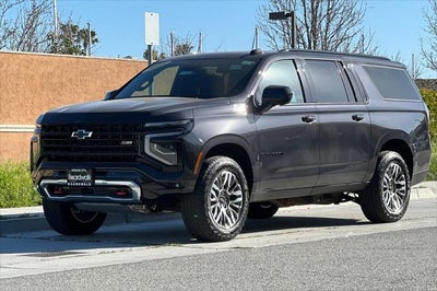 2025 Chevrolet Suburban 4WD Z71