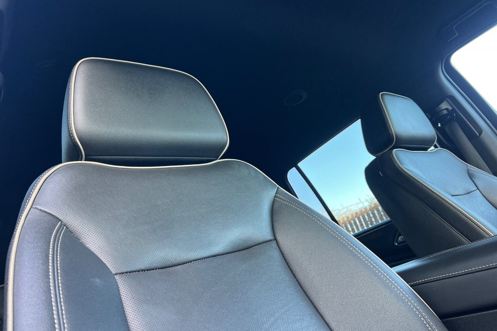 2023 Chevrolet Suburban 4WD Premier