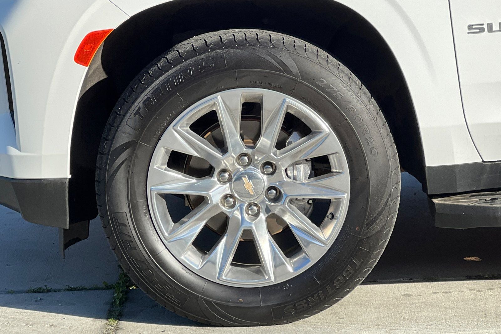 2023 Chevrolet Suburban 4WD Premier