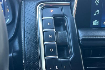 2023 Chevrolet Suburban 4WD Premier