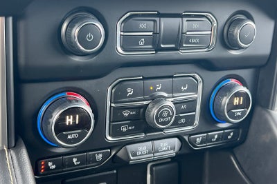 2023 Chevrolet Suburban 4WD Premier