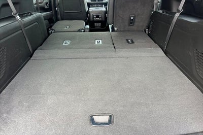 2023 Chevrolet Suburban 4WD Premier