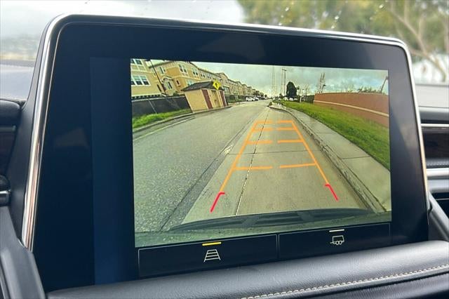 2023 Chevrolet Suburban 4WD Premier