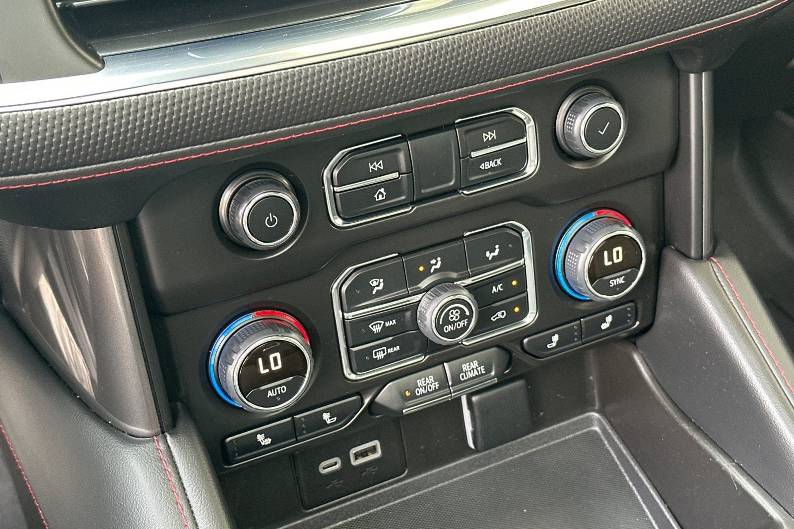 2024 Chevrolet Tahoe 4WD RST